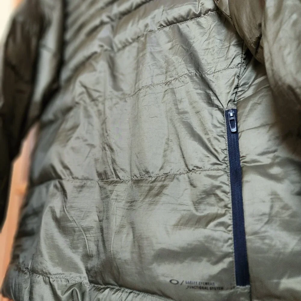 Men's Oakley Full Zip Puffer Jacket Size XL - Picture 4 of 5